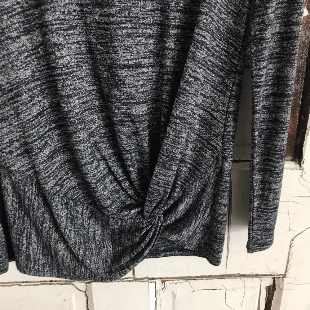 Last Chance⚡️Banana Republic tie knot front top - Picture 2 of 7